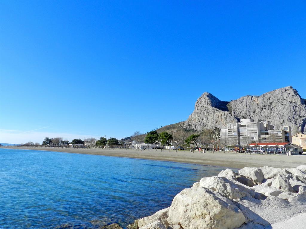 Cherry Omiš Exteriér fotografie